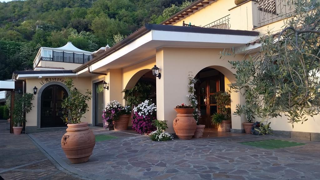 Hotel Villa Degli Angeli Castel Gandolfo Esterno foto