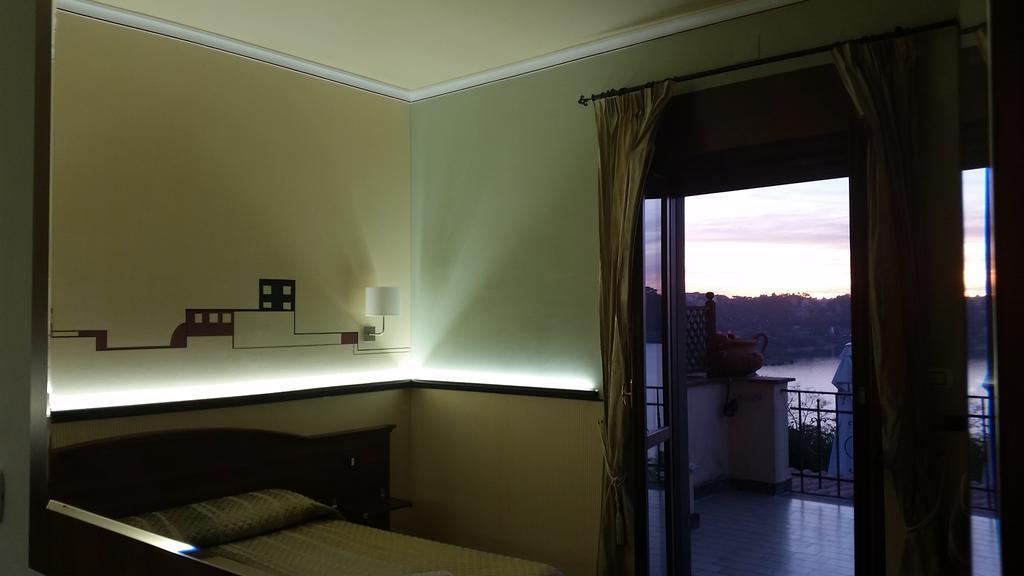 Hotel Villa Degli Angeli Castel Gandolfo Esterno foto