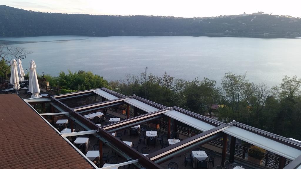 Hotel Villa Degli Angeli Castel Gandolfo Esterno foto