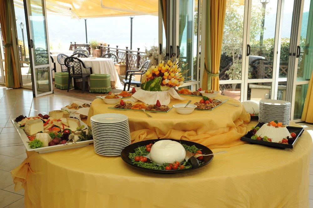 Hotel Villa Degli Angeli Castel Gandolfo Esterno foto