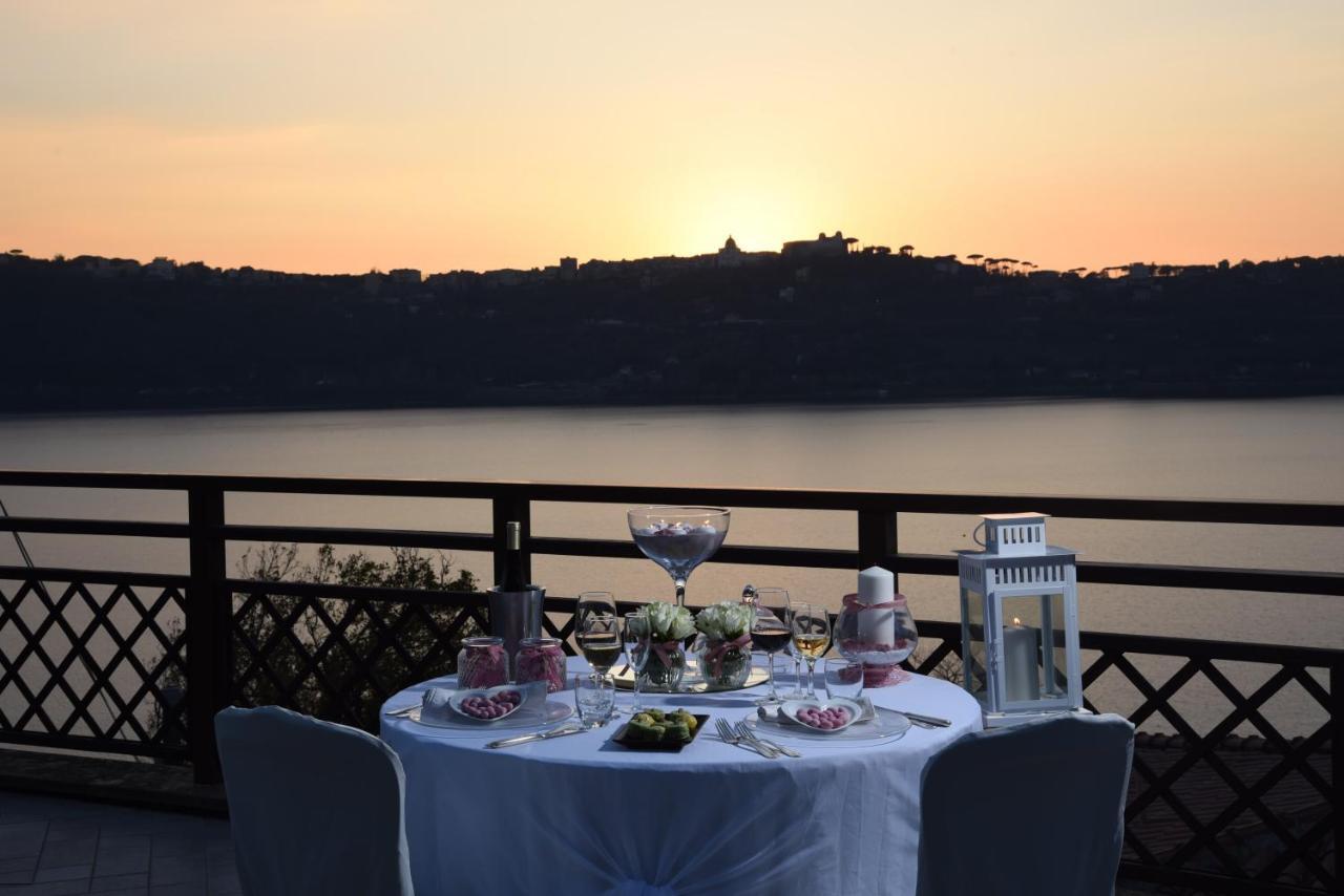 Hotel Villa Degli Angeli Castel Gandolfo Esterno foto