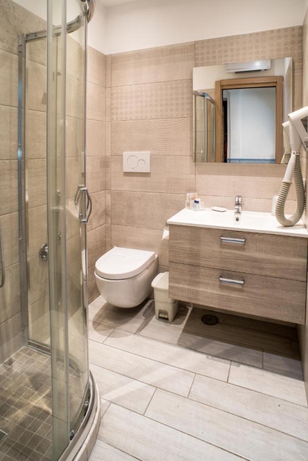 Hotel Villa Degli Angeli Castel Gandolfo Esterno foto